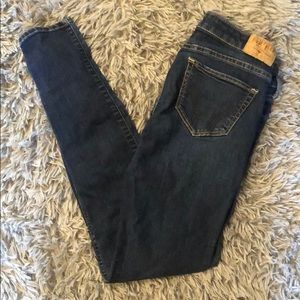 Hollister Jeans.